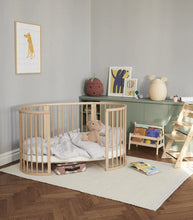 Load image into Gallery viewer, Stokke Sleepi V3 Crib Extension