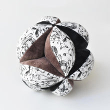 Load image into Gallery viewer, Wee Gallery Organic Clutch Ball
