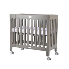 Load image into Gallery viewer, Bloom Alma Mini Crib