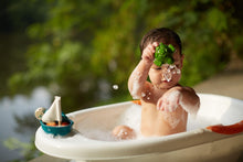 Load image into Gallery viewer, Plan Toys Sea Life Bath Set