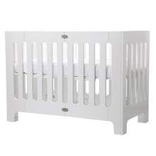 Load image into Gallery viewer, Bloom Alma Papa Crib + Mattress
